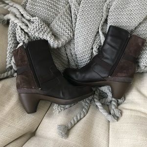 Merrell Leather Suede Boots Size 7